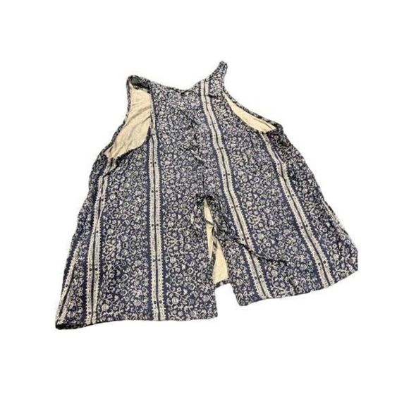 American Eagle Top  Small 4-6 - Picture 4 of 6